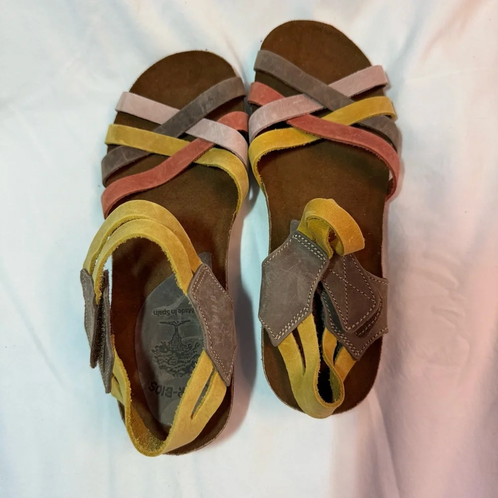 Women’s Multi-Striped Suede Comfort Sandals - Multi - Picture 5 of 8
